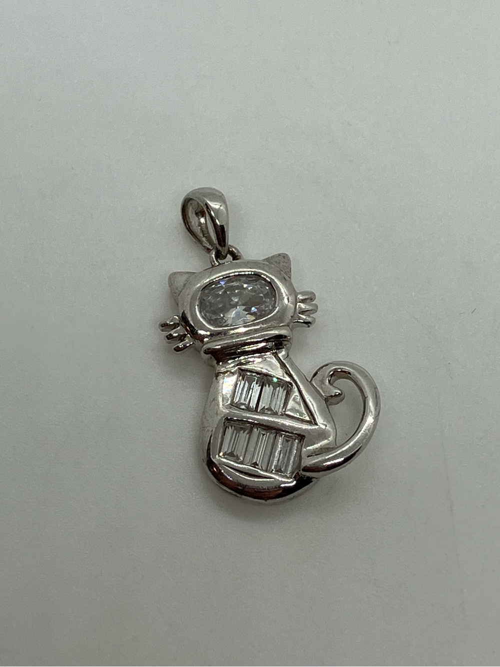 Vtg Sterling Silver Classic Minimalist CZ Kitty Cat Pendant